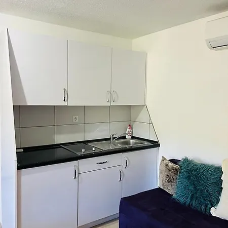 With River View / Ilma 1 Apartment Bihac