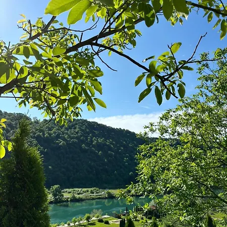 Apartment & Homes With The River View