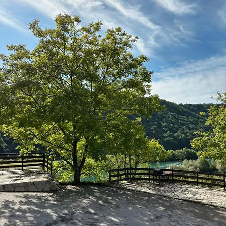 & Homes With The River View * Bihac