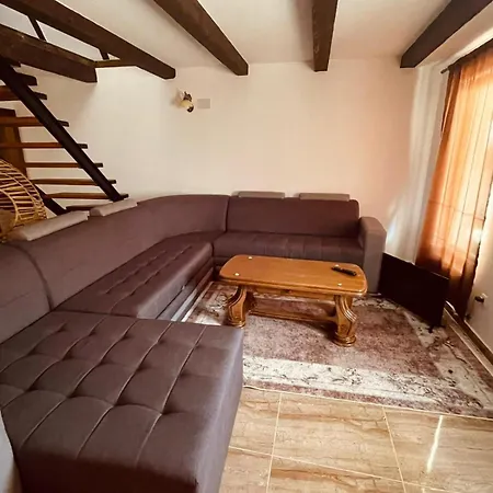 & Homes With The River View Bihać