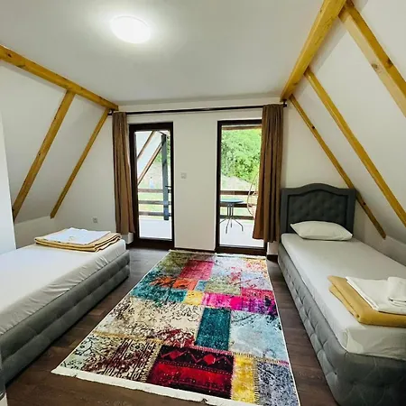 & Homes With The River View * Bihac